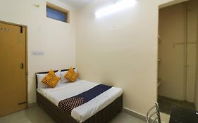 Spot On Negi Home Stay