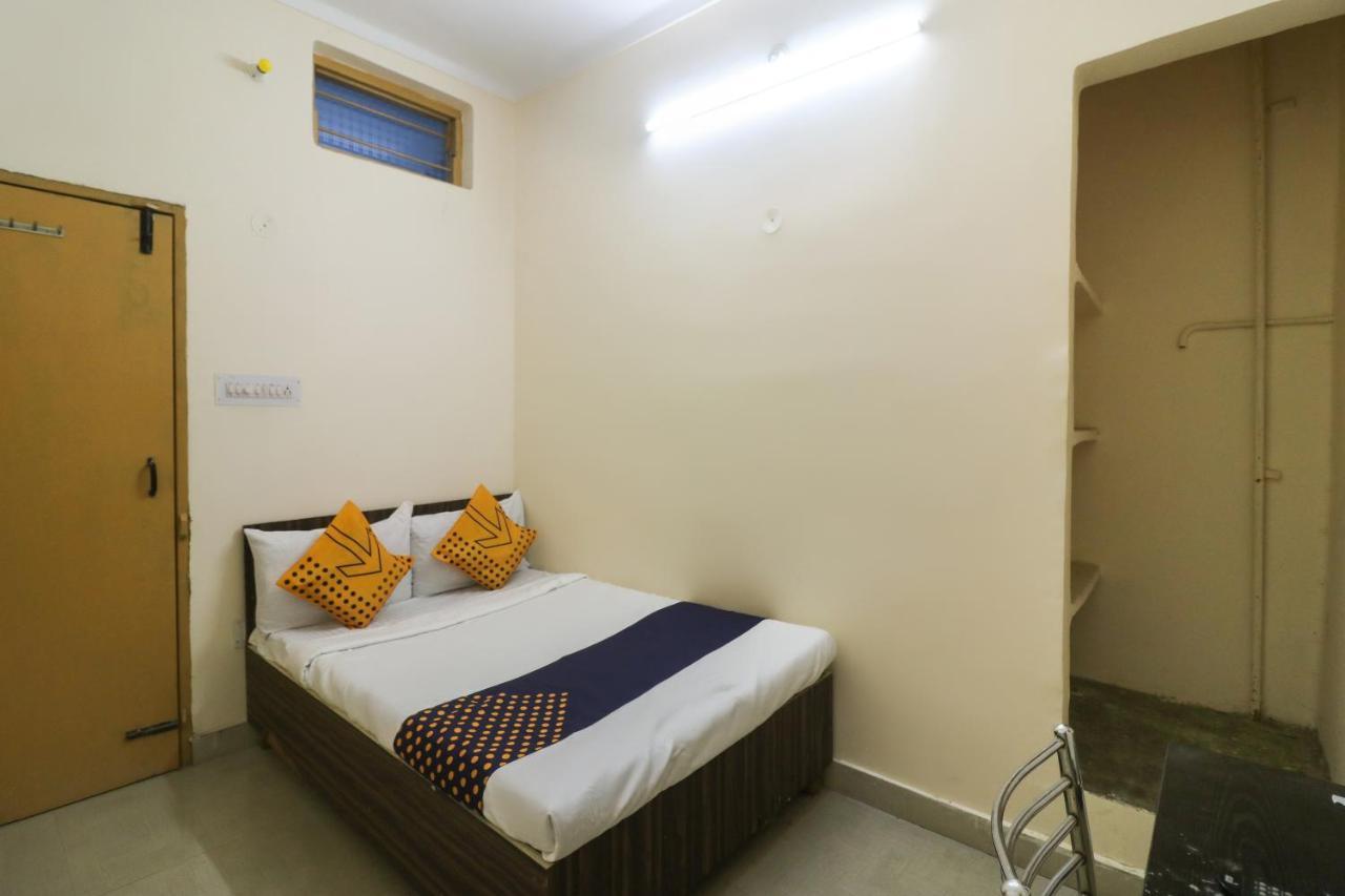 Spot On Negi Home Stay Dehradun Exterior photo